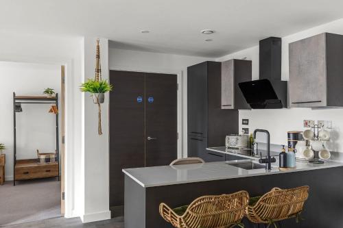 York apartment 2BR, Free & secure Parking York Apartment Retreat, 2BR with Free Secure Parking, Near Historic Centre photo 15