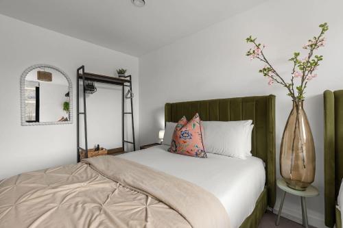 York apartment 2BR, Free & secure Parking York Apartment Retreat, 2BR with Free Secure Parking, Near Historic Centre photo 23
