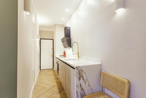 Marcora 6b luxury living apartment in Brera - 15min walk to Duomo