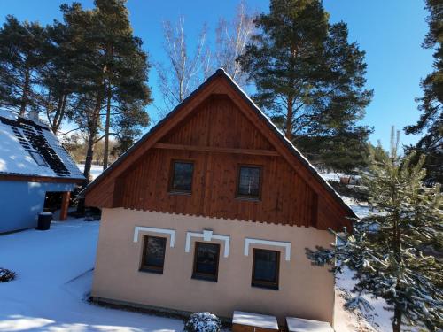 Resort Koloděje - oranžový dům