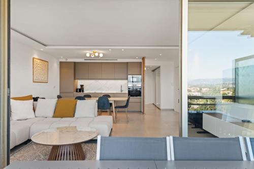 Vue Exceptionnelle Mer et Montagne , Piscine et Tennis