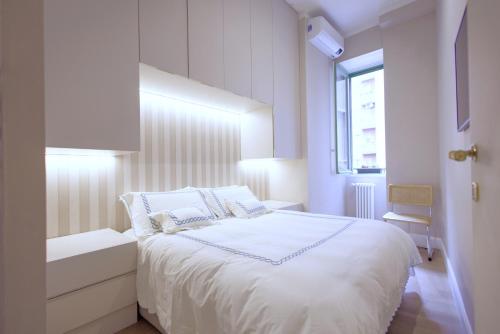 Marcora 6g luxury living apartment in Brera - 15min walk to Duomo