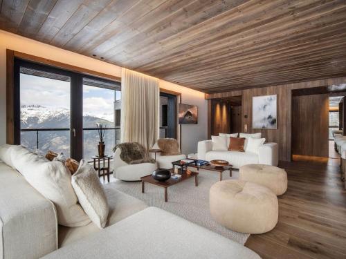 Appartement luxe Courchevel avec accès ski et spa - FR-1-830-10