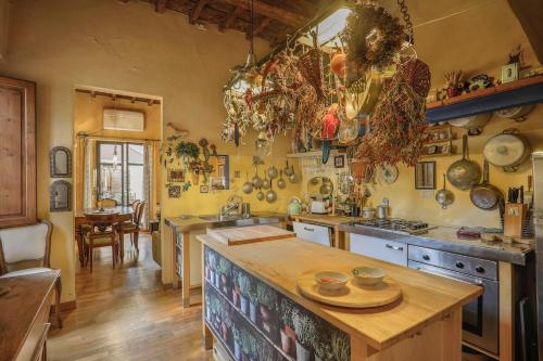 Characteristic apartment with Terrace in Florence