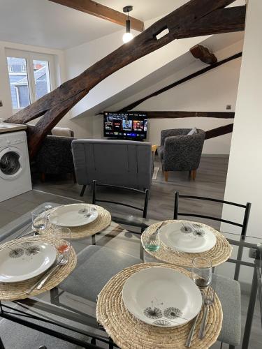 Charming 2 bedroom apartment for 5 max