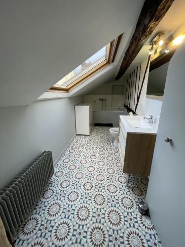 Charming 2 bedroom apartment for 5 max
