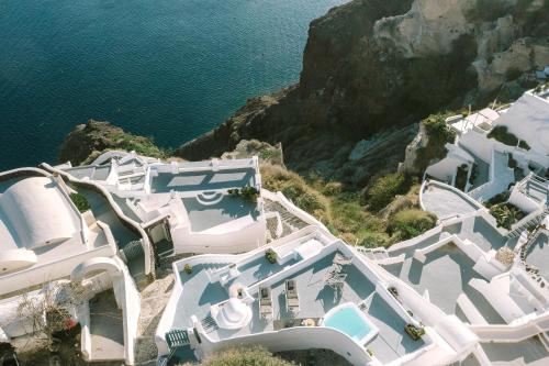 Skala Traditonal Cave House