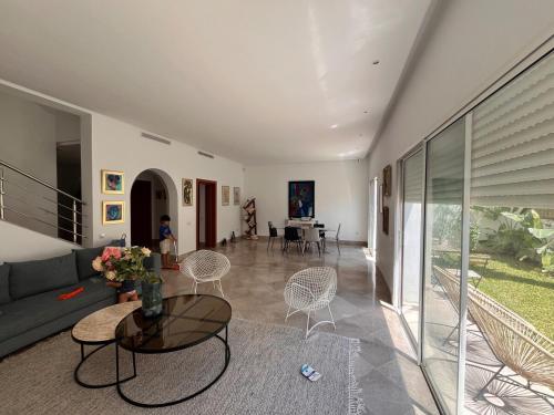 Beautiful triplex with garden