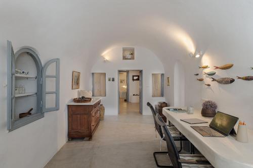 Skala Traditonal Cave House