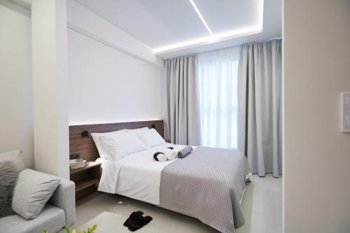 Thalpos 4 Chic apartment Centrally Located