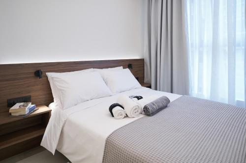 Thalpos 4 Chic apartment Centrally Located