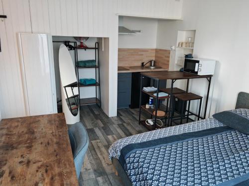 Dapur atau dapur kecil di Super studio à Poitiers