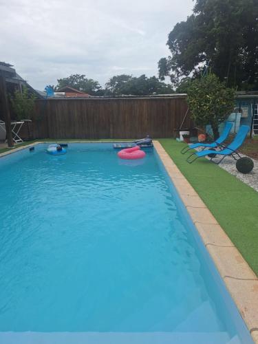 T2 calme avec accès piscine