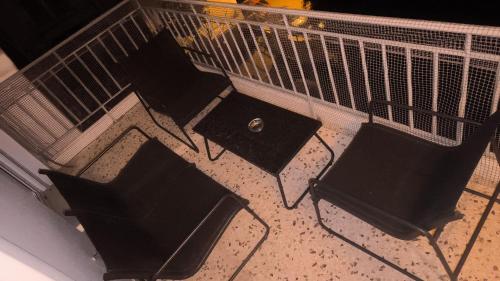 133 Sokratous, Black marble.