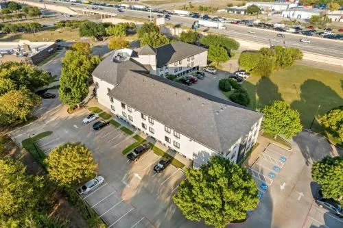 Days Inn & Suites by Wyndham DeSoto in Grand Prairie