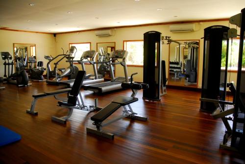 Fitness centrum a/nebo fitness zařízení v ubytování Canareef Resort Maldives
