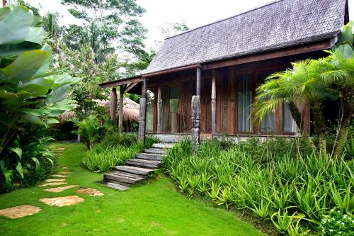 Blue Karma Dijiwa Ubud — Property building