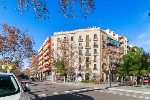 Downtown penthouse with views of Barcelona