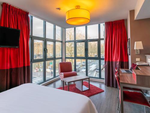 Postel nebo postele na pokoji v ubytování B&B HOME Caen Centre Gare