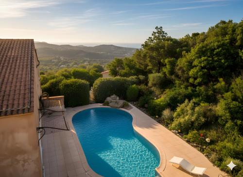 mini villa studio 1 pièce 21 m2 pour 2 personnes piscine partagée climatisation