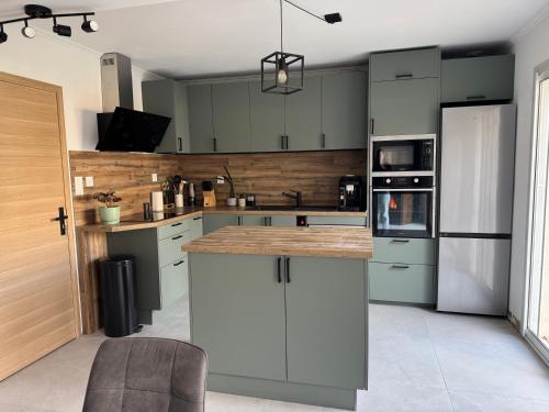 Grande maison 10 pers 4 chambres jardin & parking