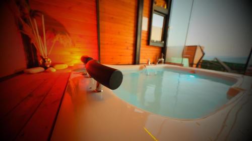 Sapanca Orange Hobbit House