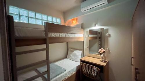 Antigonis Apartment