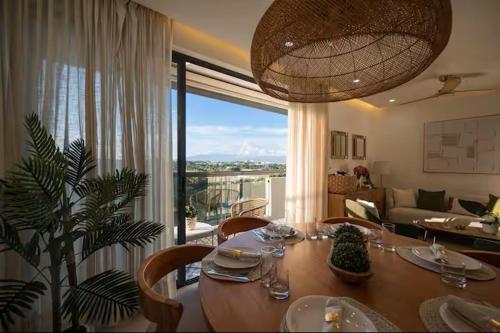 Santiago #1 Top Location, Modern, Highly Rated