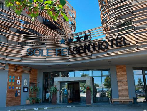 Hotel Sole Felsen Welt