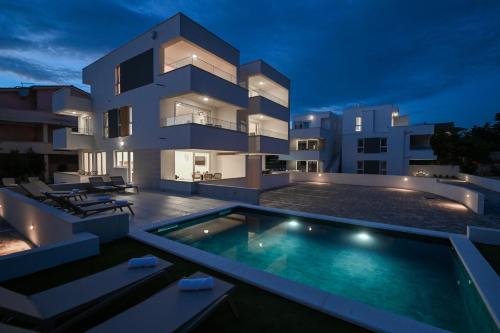 Break Penthouse apartment