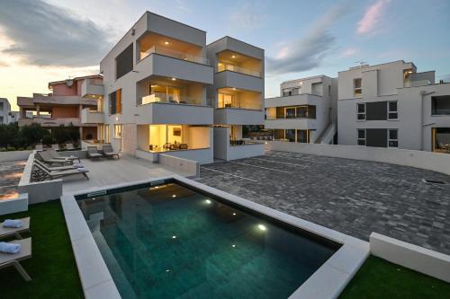 Break Penthouse apartment