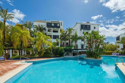 Marbella Beachside Apartment - Tennis & Golf