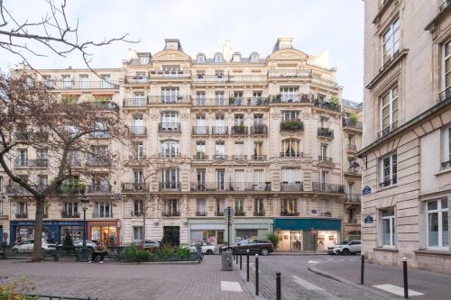 Studio Place Emily in Paris