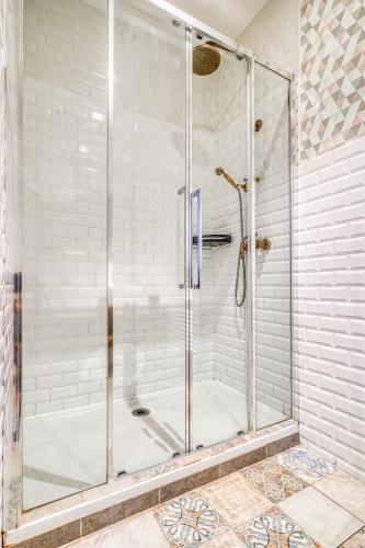Luxury Suite Paris Republique