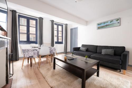 Charming 2-room apartment, Place de La Bourse