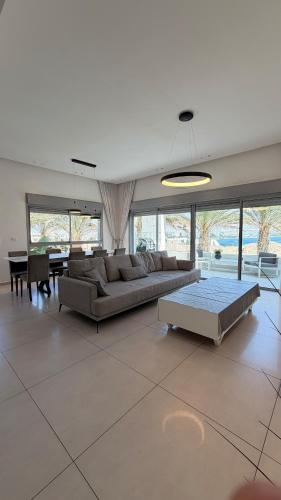 Photo inspiration: Fresh Look at Penthouse Lotus 17 Private Heated Pool 4Br Eilat Bijgewerkte Prijzen