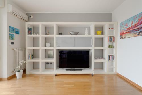 GuestHost - Cozy Apartment Santa Giulia Milano