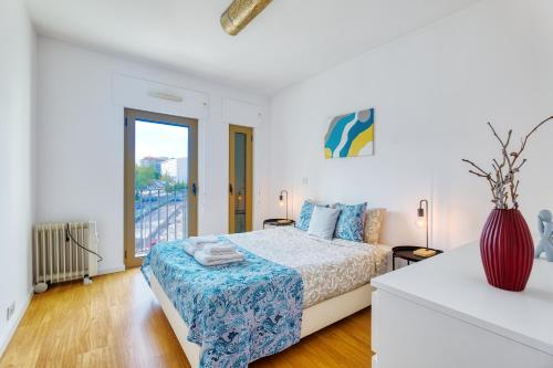 Vita Portucale ! Modern 2BR City Flat with Garage