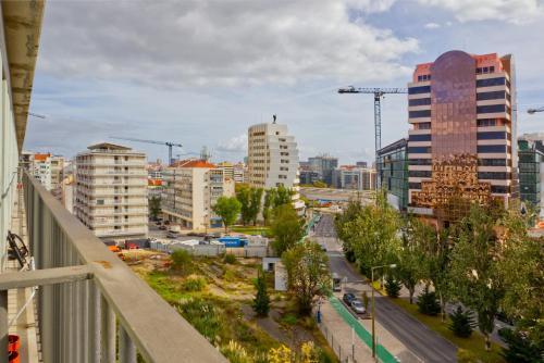 Vita Portucale ! Modern 2BR City Flat with Garage