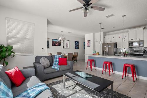 Free Waterpark w Heated Pool 11MI to Disney photo 6