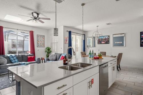 Free Waterpark w Heated Pool 11MI to Disney photo 38