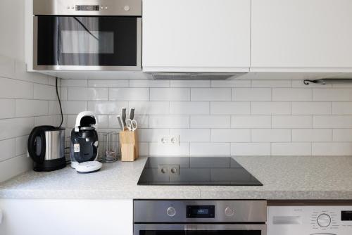 Operastreet Residences - Cosy Single Home City Center