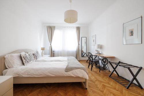 Operastreet Residences - Cosy Single Home City Center