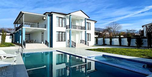 Qafqaz White Villa