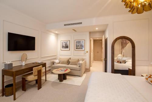 The Capital Hotel, Apartments & Townhouse - Small Luxury Hotels of The World photo 81