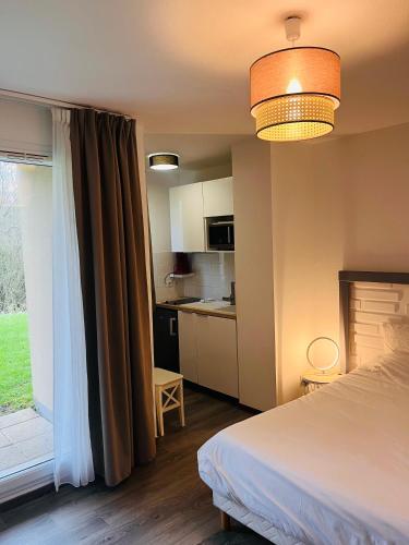 Appartement standing avec terrasse près de Honfleur parking et piscine