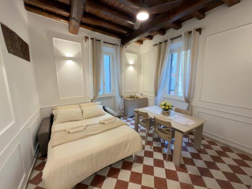 Trevi Cuore di Roma Suite - 2 min from Trevi Fountain