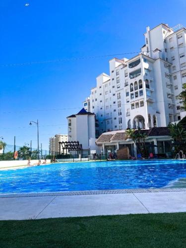 Premium 3BR w Seaviews Close to Port By Better Bookings photo 40