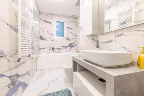 Porta Venezia 6 posti letto, ampio apt con WiFi