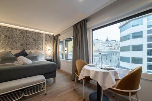 SB20 Boutique Studios